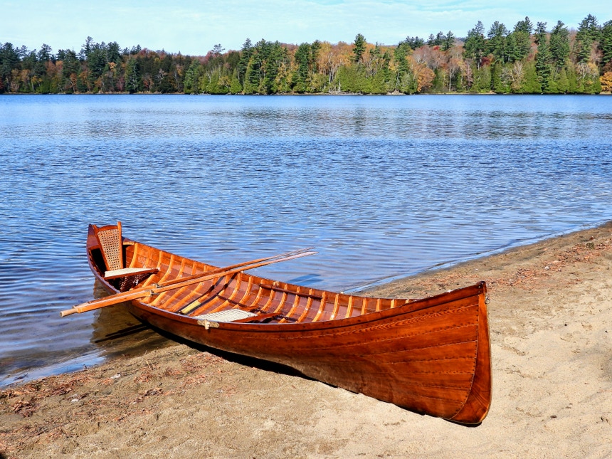 Guide Boat on Rich Lake